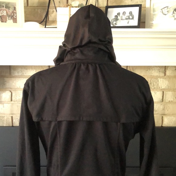 Fabletics Black Front Zip Hooded Thumb Holes Jacket size Small - Picture 9 of 16